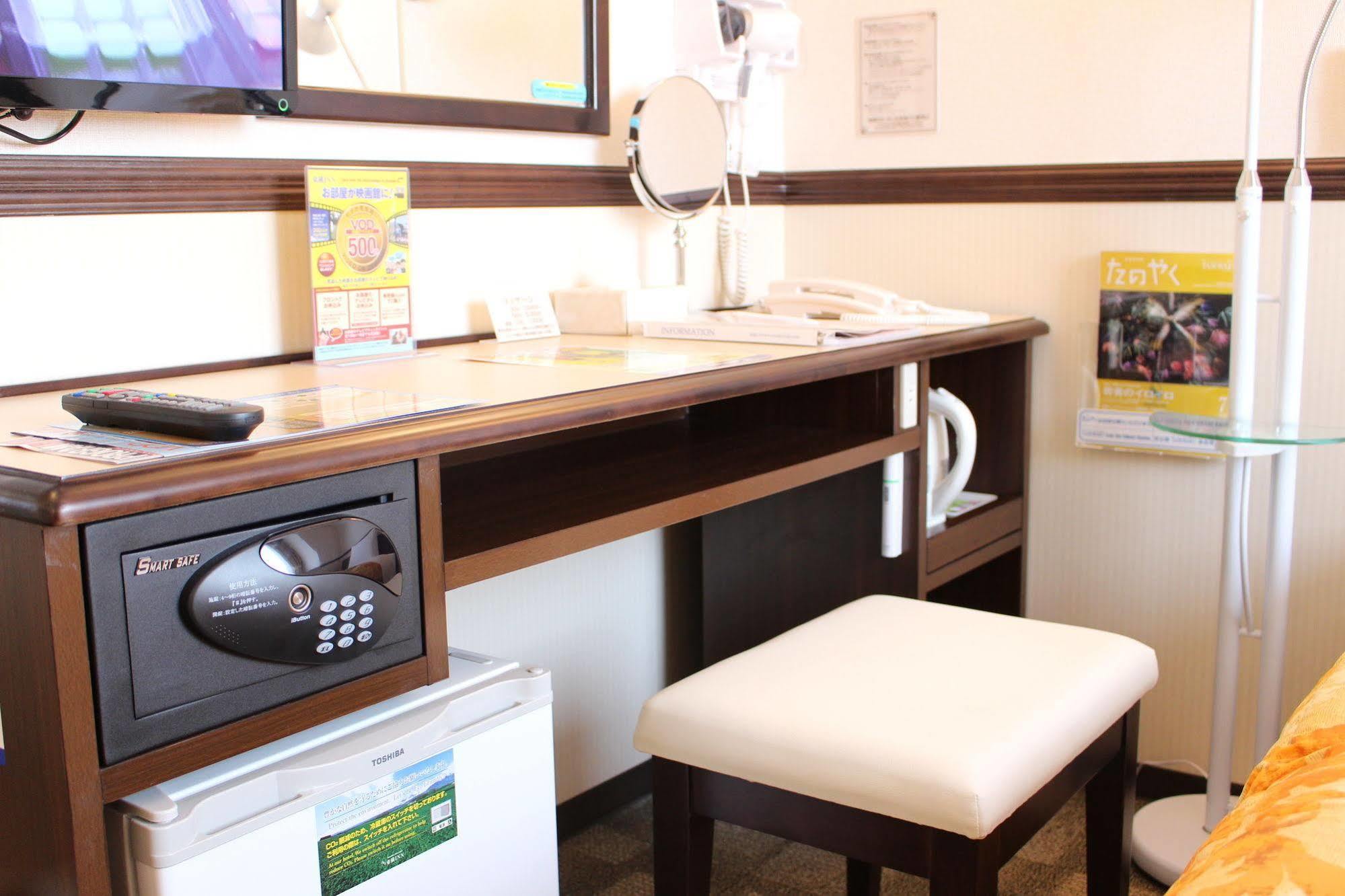 Toyoko Inn Shin-Yamaguchi-Eki Shinkansen-Guchi Екстер'єр фото